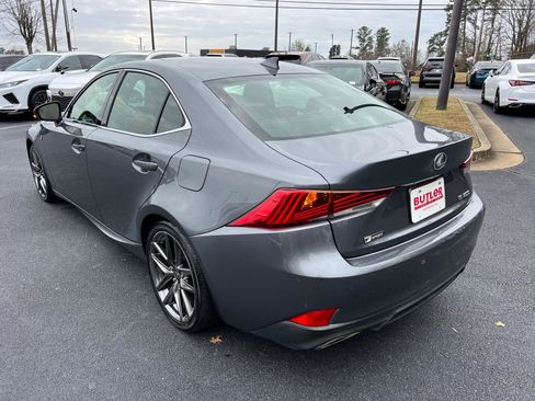 Used 2018 Lexus IS 300 F Sport w/ F Sport Package image 8