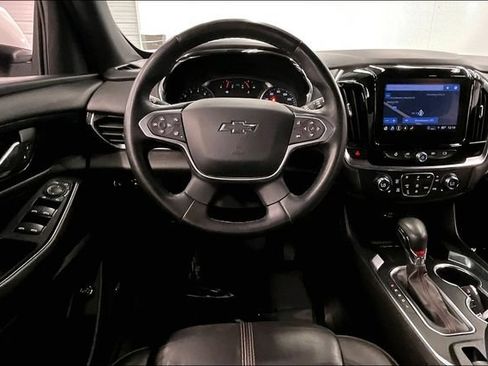 Used 2023 Chevrolet Traverse RS AWD/4WD image 6