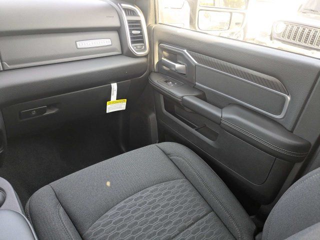 New 2026 RAM 2500 Big Horn AWD/4WD image 15