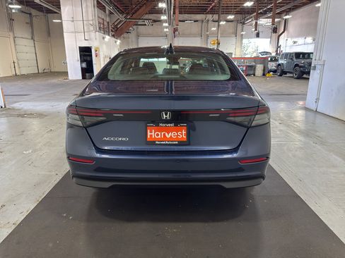 Used 2025 Honda Accord SE image 7
