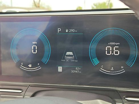 Certified 2025 Hyundai Kona SEL FWD image 32