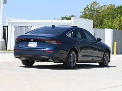Used 2024 Honda Accord EX image 9