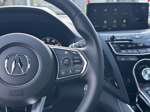 New 2026 Acura RDX SH-AWD image 18