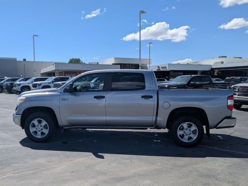Used 2015 Toyota Tundra SR5 w/ SR5 Upgrade Package AWD/4WD image 7