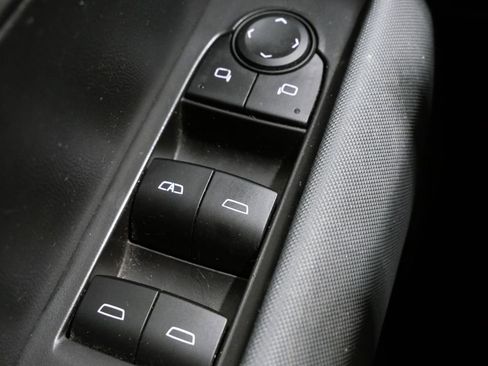 Used 2023 Chevrolet Colorado Z71 w/ Z71 Convenience Package 2 image 12