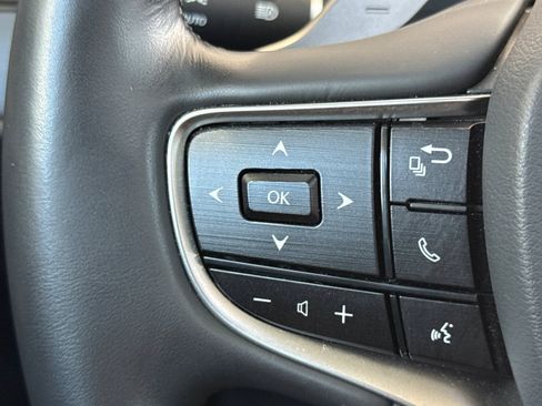 Used 2025 Lexus ES 300h w/ Premium Package FWD image 29