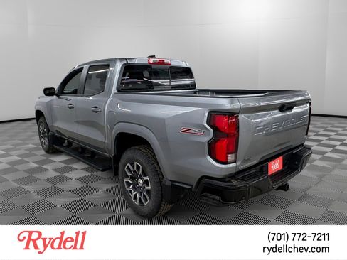 Used 2023 Chevrolet Colorado Z71 w/ Z71 Convenience Package 2 image 3