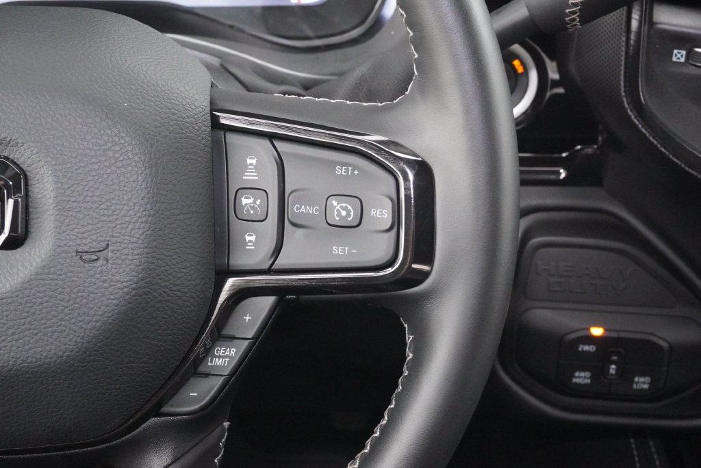 Used 2026 RAM 2500 Limited AWD/4WD image 25