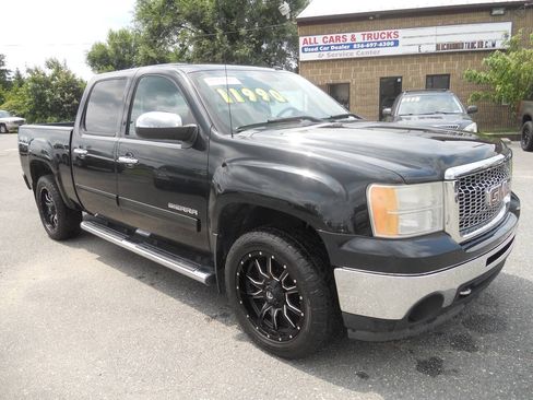 Used 2010 GMC Sierra 1500 SLE w/ (PDW) Pro Sport Package AWD/4WD image 5
