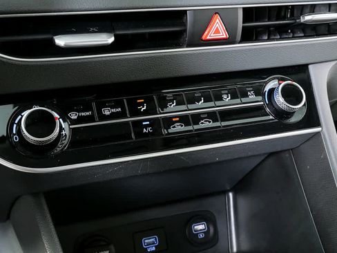 Used 2023 Hyundai Sonata SE image 15