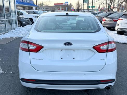 Used 2014 Ford Fusion SE image 6