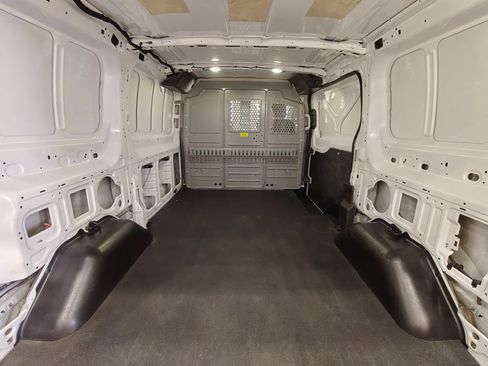 Used 2017 Ford Transit 150 130 Low Roof RWD image 34