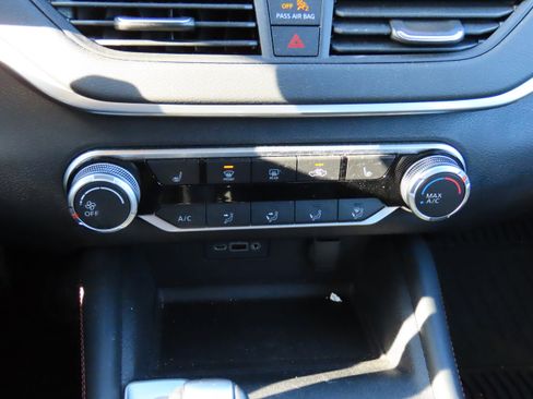 Used 2020 Nissan Altima 2.0 SR image 26