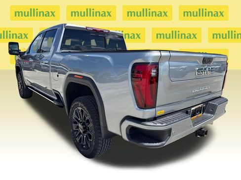 Used 2026 GMC Sierra 2500 Denali Ultimate AWD/4WD image 10