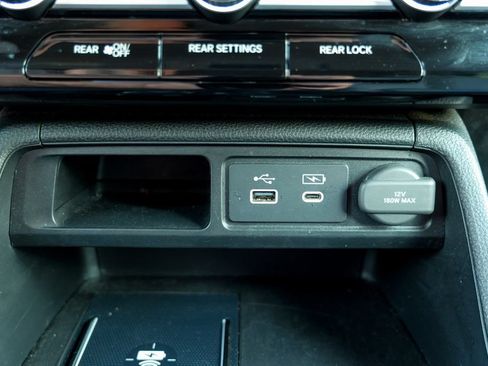 Used 2025 Honda Pilot EX-L image 59