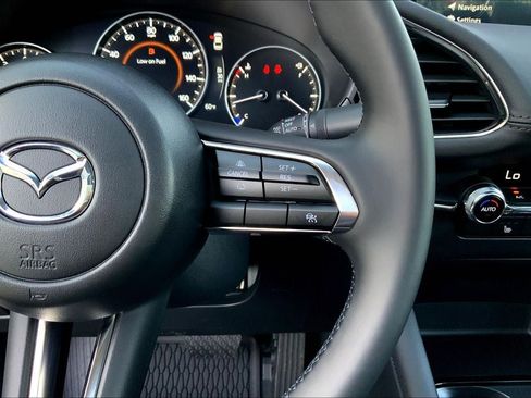 Used 2025 MAZDA MAZDA3 s image 23