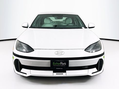Used 2023 Hyundai Ioniq 6 SEL RWD image 2