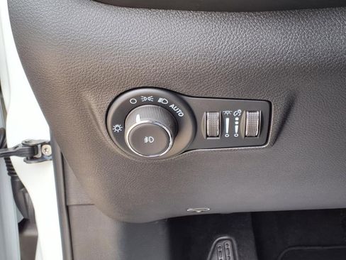 New 2025 Jeep Compass Latitude w/ Altitude Special Edition image 25