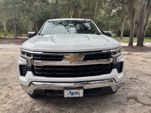 Used 2024 Chevrolet Silverado 1500 LT w/ Protection Package AWD/4WD image 8