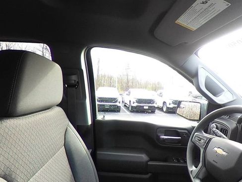 Used 2024 Chevrolet Silverado 1500 Custom image 38