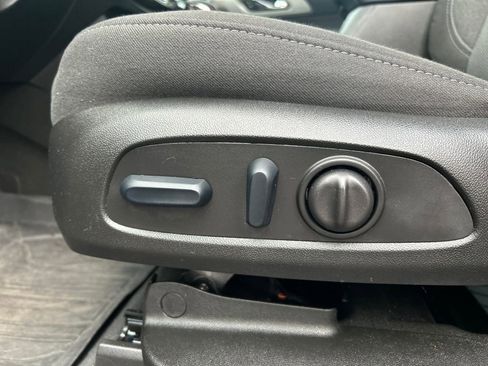 Certified 2023 Chevrolet Traverse LT image 25