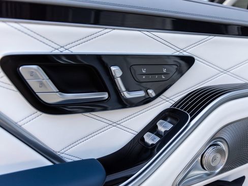 Used 2024 Mercedes-Benz Maybach S 680 4MATIC image 42