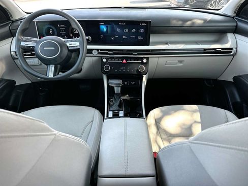 Used 2025 Hyundai Tucson SEL FWD image 25