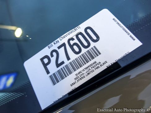 Used 2022 Chrysler Pacifica Limited w/ Uconnect Theater Family Group image 37