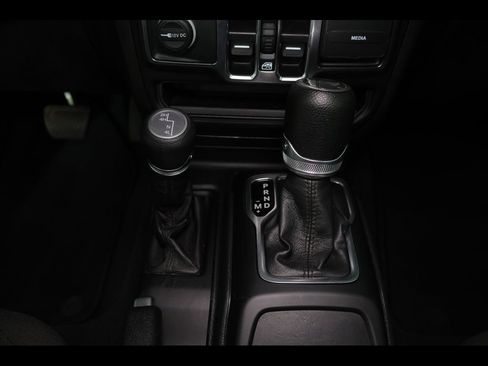 Used 2022 Jeep Wrangler Unlimited Sport AWD/4WD image 23