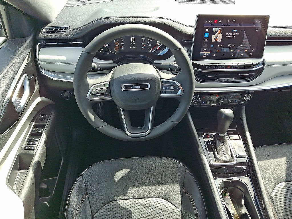 Used 2023 Jeep Compass Limited w/ Elite Group AWD/4WD image 21