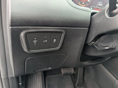 Used 2023 Hyundai Santa Cruz SEL Premium image 18