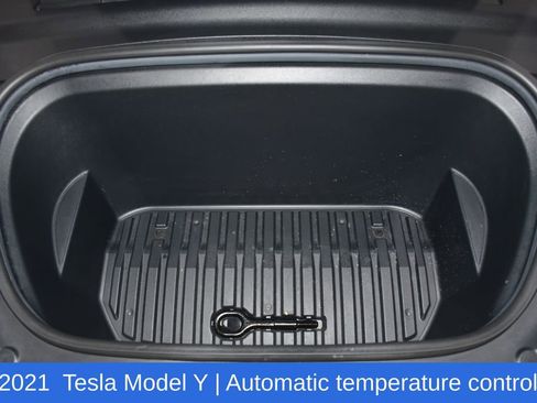 Used 2021 Tesla Model Y Long Range image 7