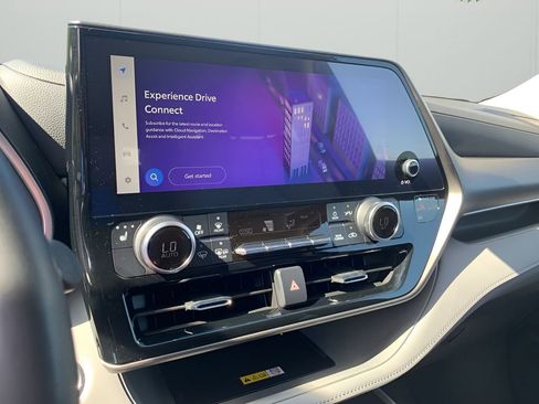 Used 2023 Toyota Highlander XLE image 20