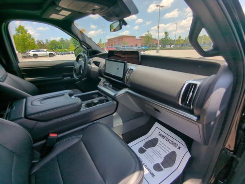 Used 2025 Ford Expedition Platinum w/ Stealth Performance Package AWD/4WD image 28