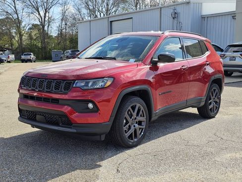 New 2026 Jeep Compass Latitude AWD/4WD image 1