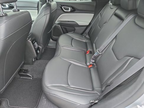 New 2026 Jeep Compass Limited AWD/4WD image 33