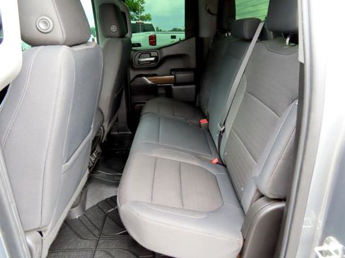 Used 2019 Chevrolet Silverado 1500 RST image 40