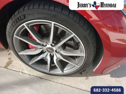 Used 2021 Genesis G70 3.3T image 4