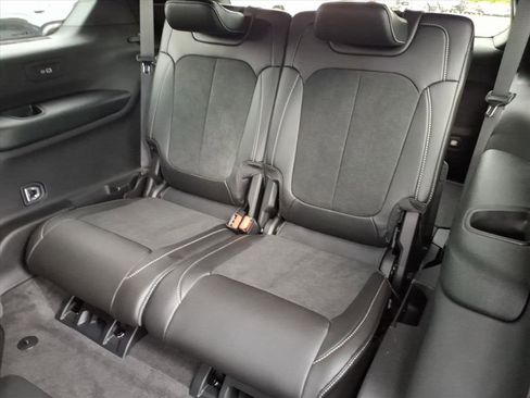 New 2026 Jeep Grand Cherokee L 4WD image 13