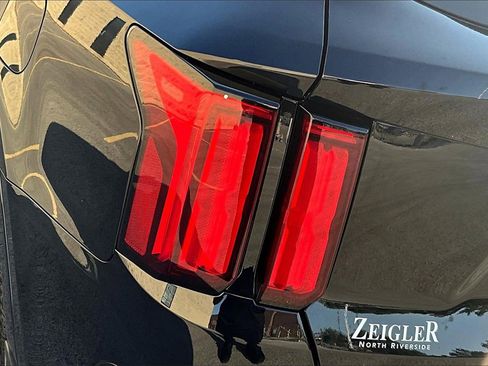 Used 2023 Kia Sorento SX image 30