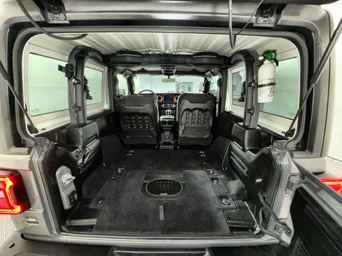 Used 2018 Jeep Wrangler Rubicon image 24