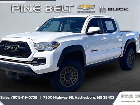 Used 2023 Toyota Tacoma 4x4 Double Cab w/ Trail Edition image 11