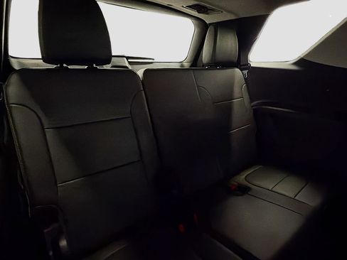 Used 2019 Chevrolet Traverse Premier AWD/4WD image 30