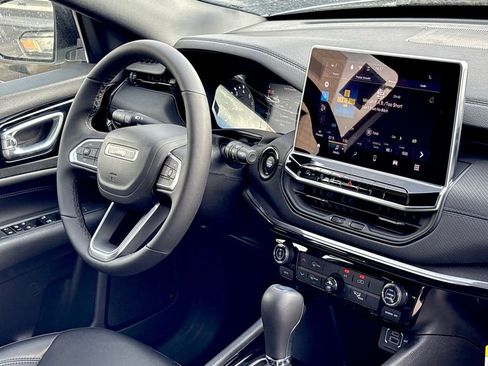 New 2026 Jeep Compass Latitude image 24