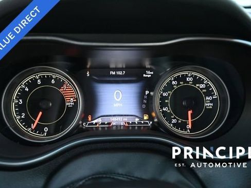 Used 2020 Jeep Cherokee Trailhawk image 13