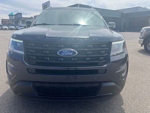 Used 2017 Ford Explorer Sport AWD/4WD image 3