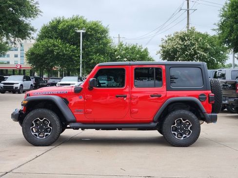 Used 2023 Jeep Wrangler Unlimited Rubicon 4xe w/ Cold Weather Group AWD/4WD image 4