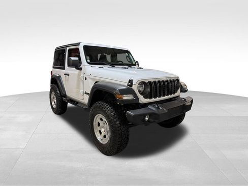 Used 2025 Jeep Wrangler Sport image 8
