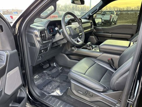 Used 2025 Ford F150 Lariat w/ Equipment Group 501A Mid image 28