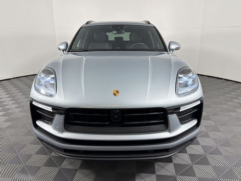 Used 2026 Porsche Macan AWD/4WD image 6
